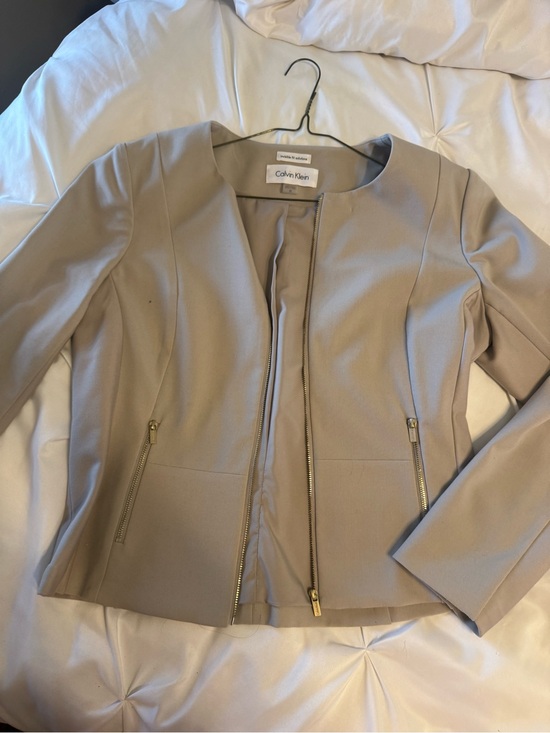 Calvin Klein Jackets & Blazers - Calvin Klein Women's Light Beige Zip-Front Blazer